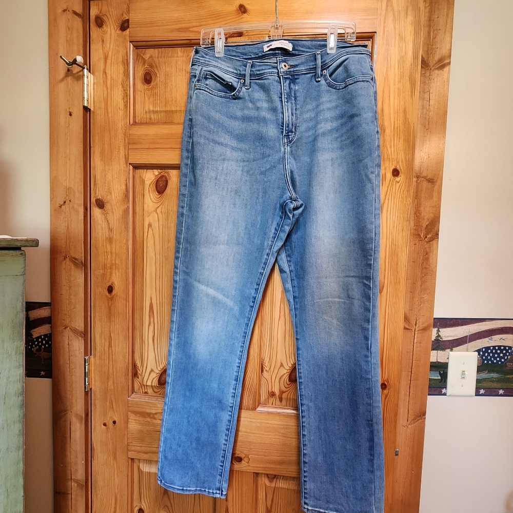 Levi's 512 Perfectly Slimming Skinny Leg, Size 14M